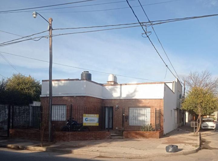 Casa · 110m² · 5 Ambientes · 1 Cochera