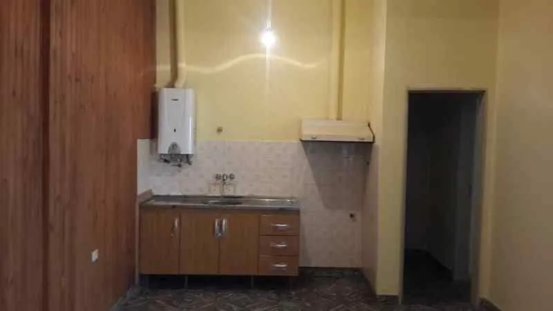 CON GARAGE, SIN EXPENSAS, PATIO 1 DORM C/PLAC, A 3 CUADRAS DE CASTRO BARROS