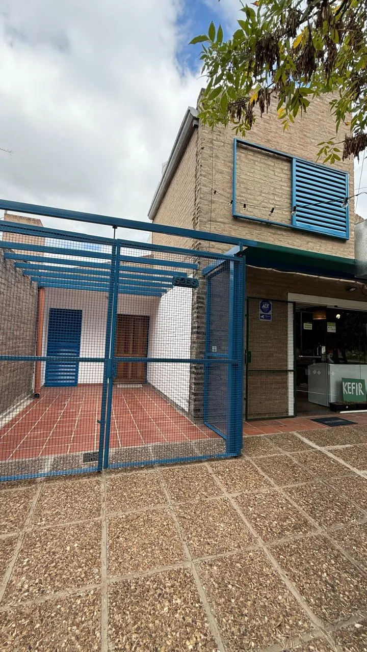 DUPLEX DE 2 HABITACIONES EN BARRIO LOMAS DEL SUQUIA
