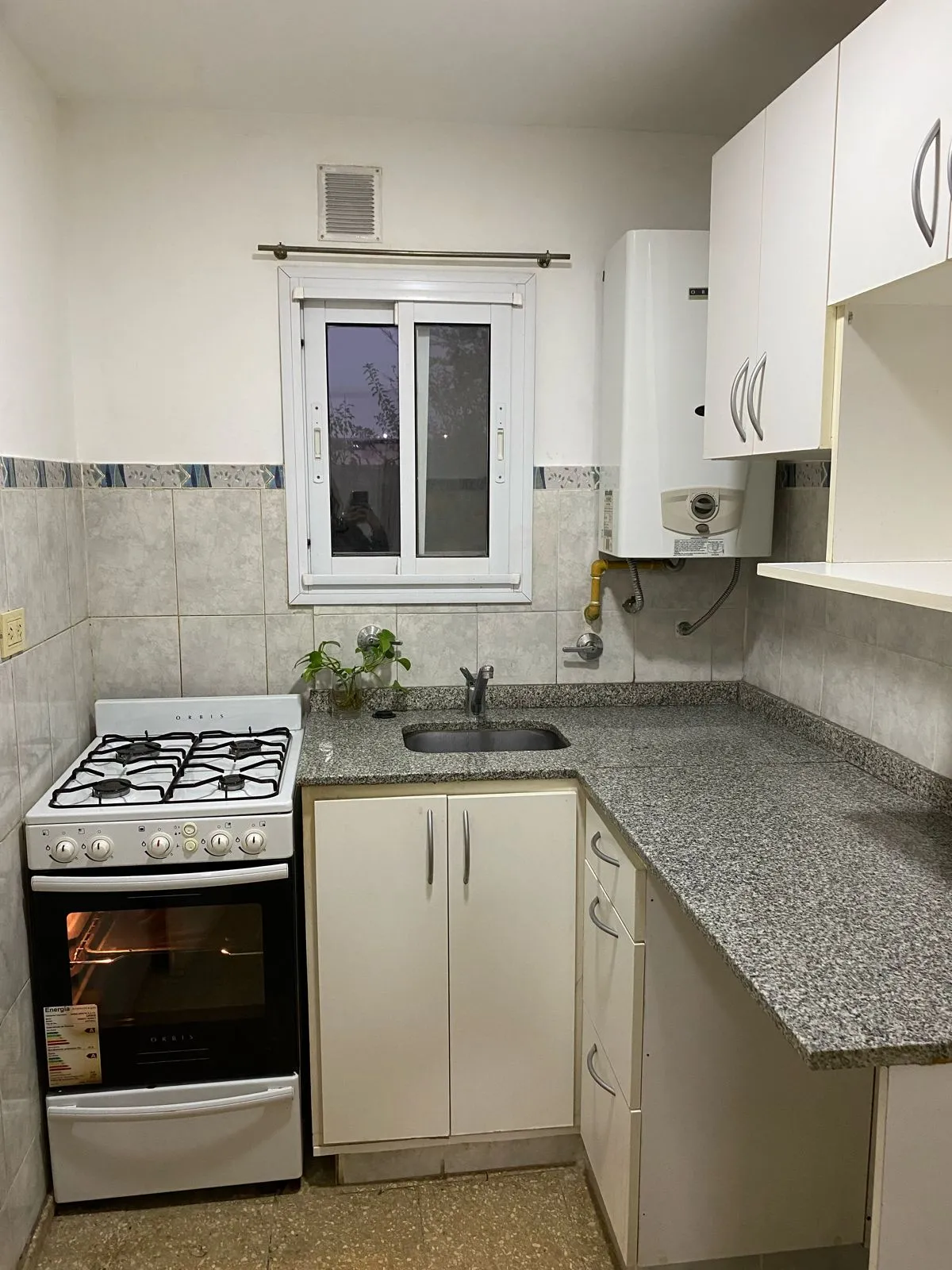 DEPARTAMENTO EN AV.COLON