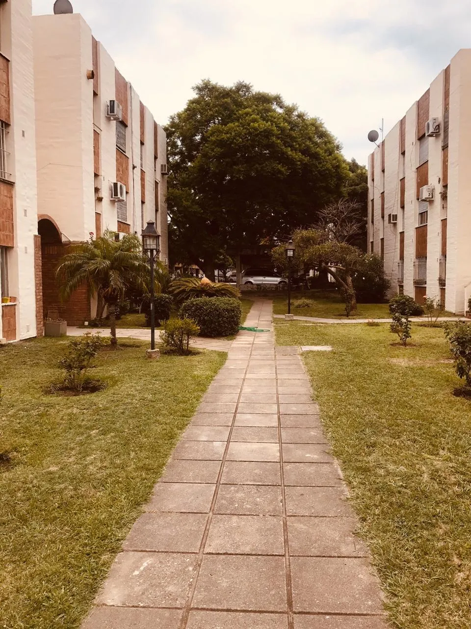 ALQUILO DEPTO BAJOPALERMO cCOCHERA y c SEGURIDAD Tel /WS 03515203465