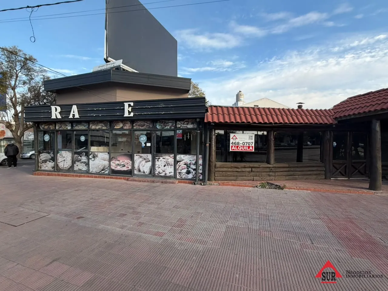 GRAN LOCAL COMERCIAL SOBRE AVENIDA SABATINNI, OPORTUNIDAD UNICA.