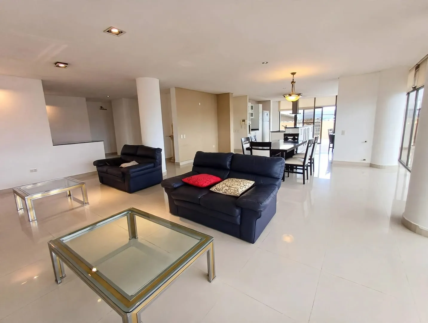 ALQUILER ANUAL SEMIPISO DE CATEGORÍA VILLA CARLOS PAZ