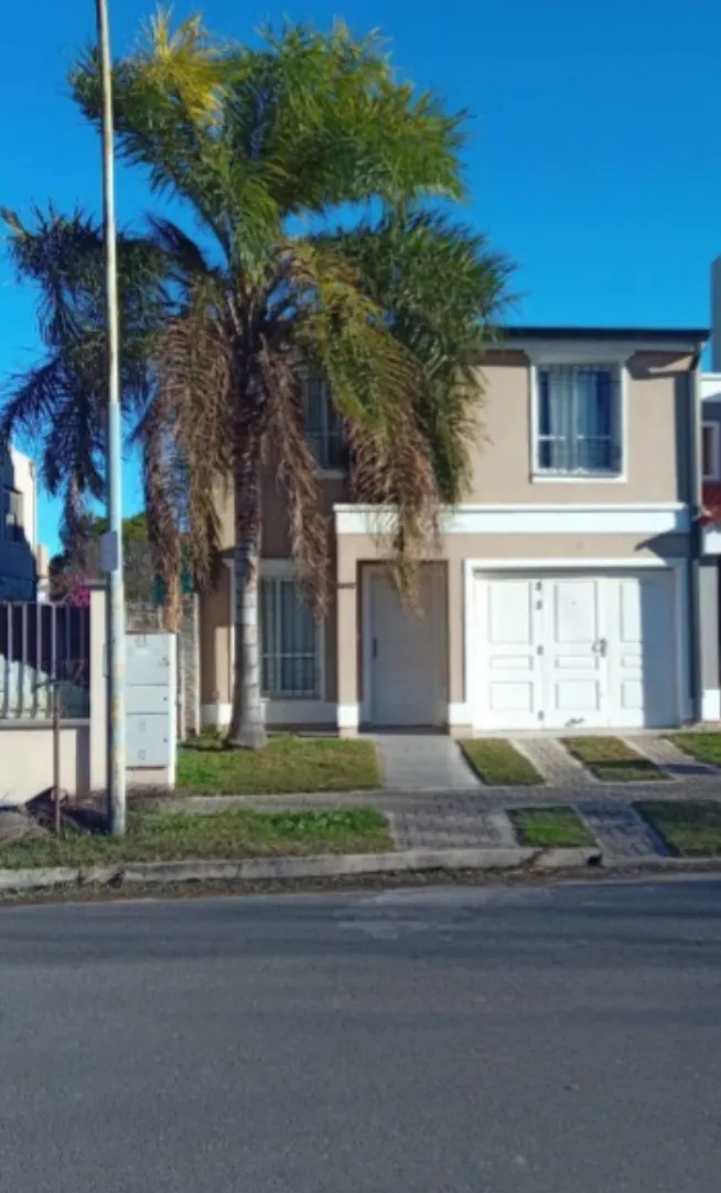 Excelente. Casa 3 dormitorios. Zona residencial