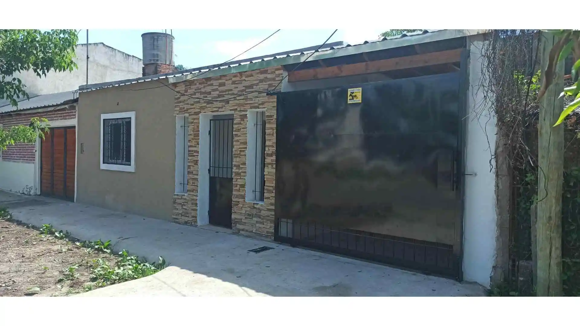 Vendo casa, con patio, cochera, alarma. Alquilada