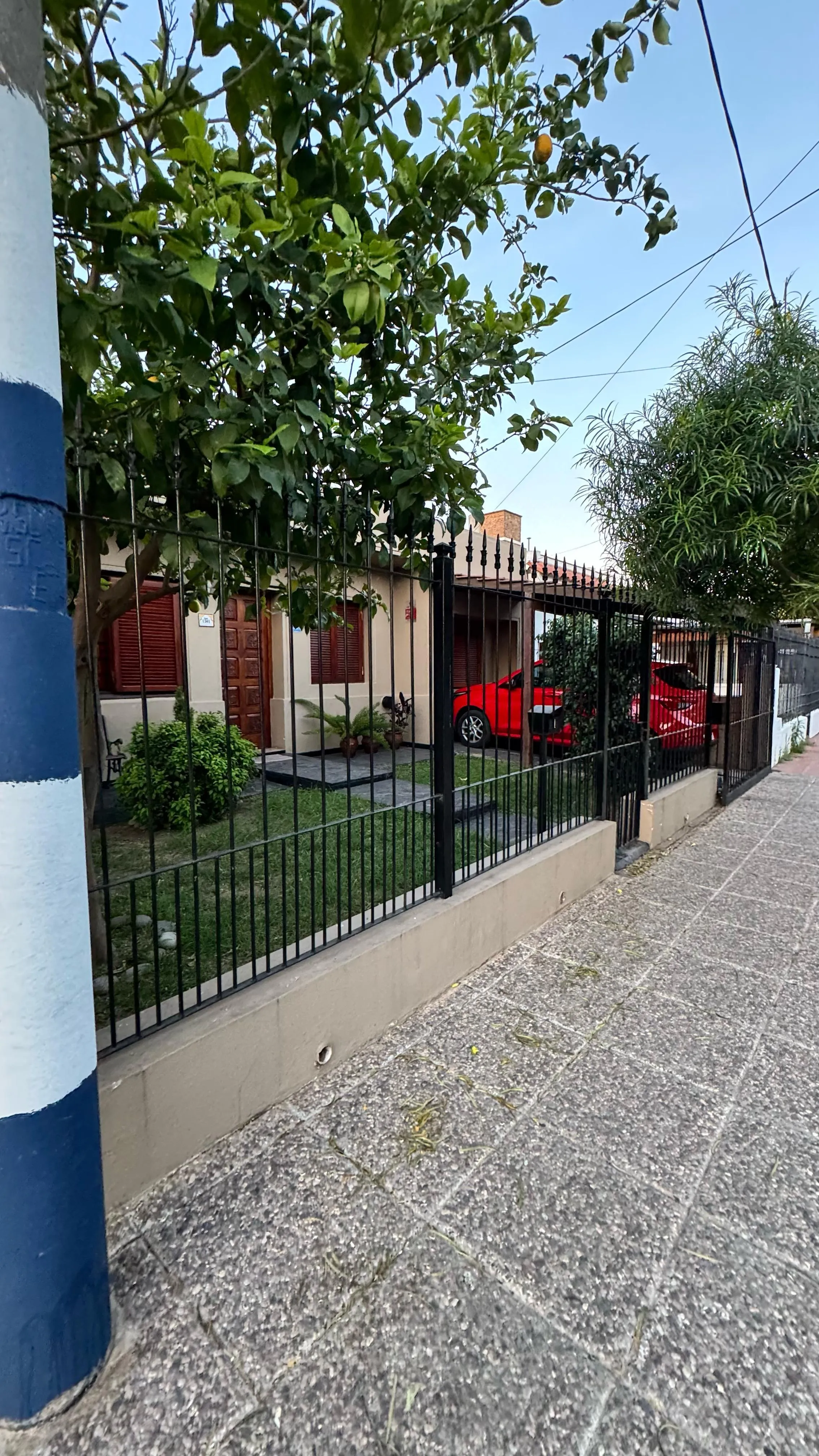 VENTA CASA 3 DORM - A METROS DE AV RICHIERI - APTA CREDITO!