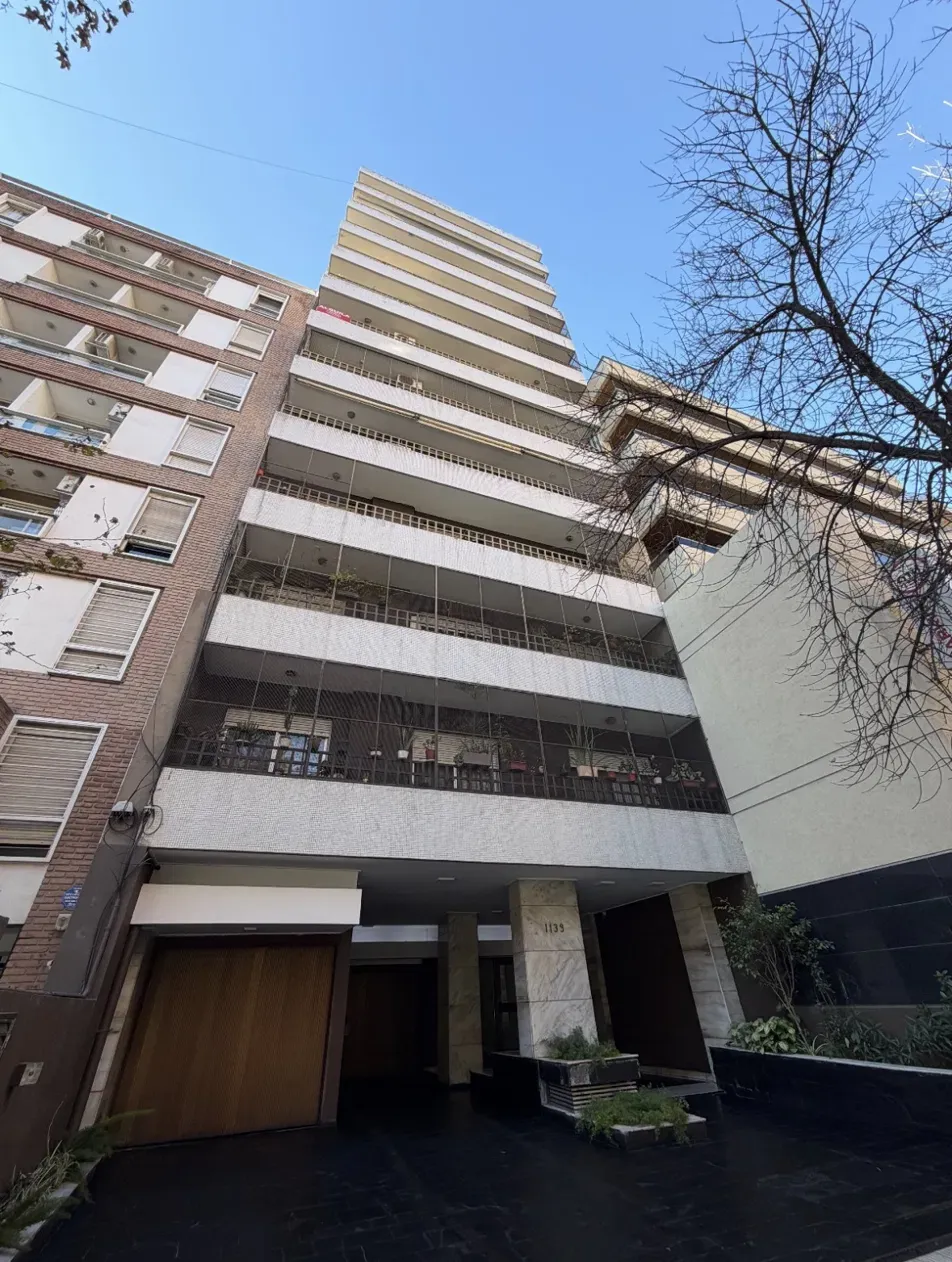 🔥 OPORTUNIDAD ÚNICA – 1 Dorm en Ituzaingo 1139, Piso 8 con Balcón