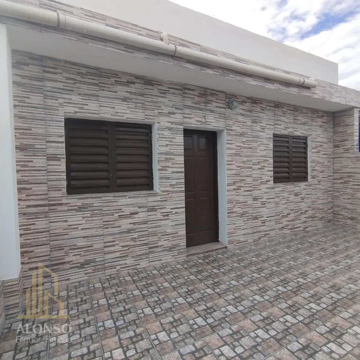 🏡CASA MUY COMODA 2 DORMI CON PATIO📍RUFINO DE ELIZALDE B° CORONEL OLMEDO