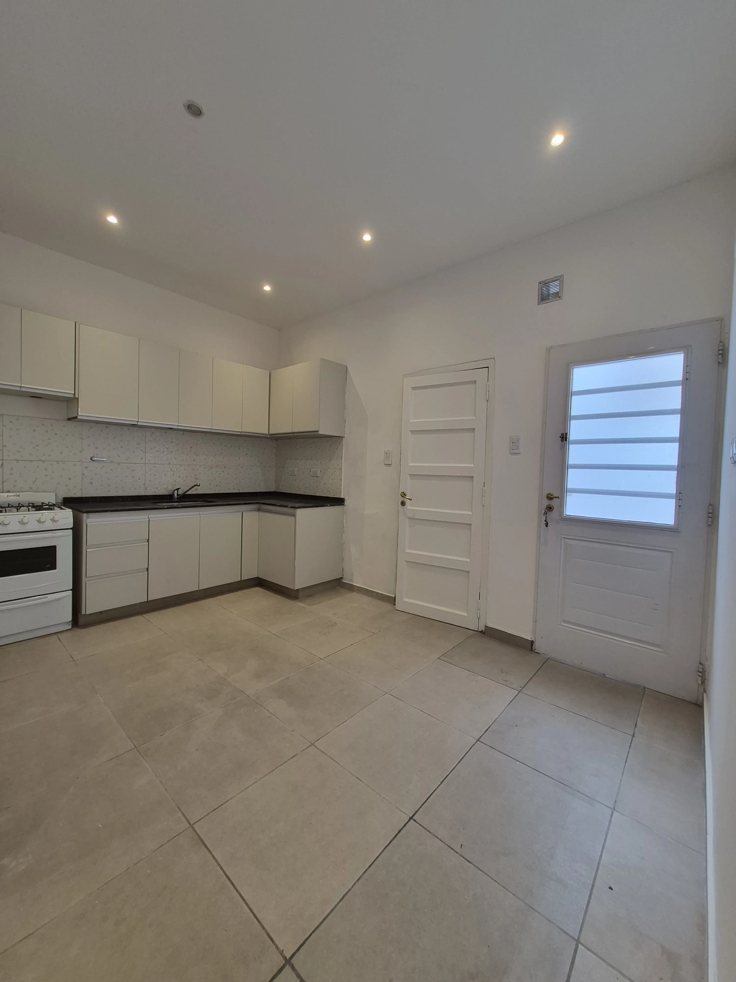 B° Jardin - Mal Paso 3252 * Dpto 1 Dorm. con Patio *