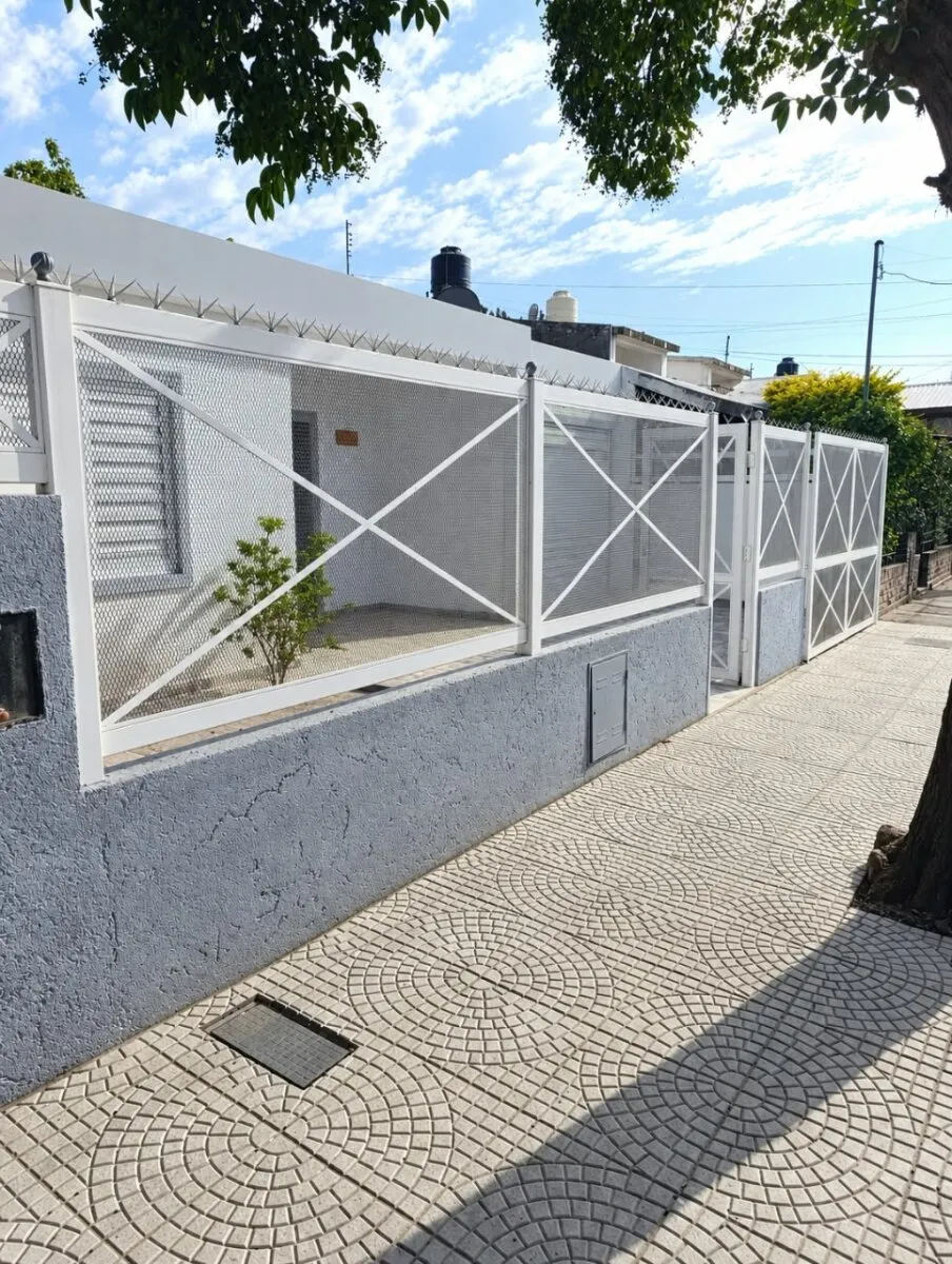 CASA EN VENTA EN B° CENTRO AMERICA