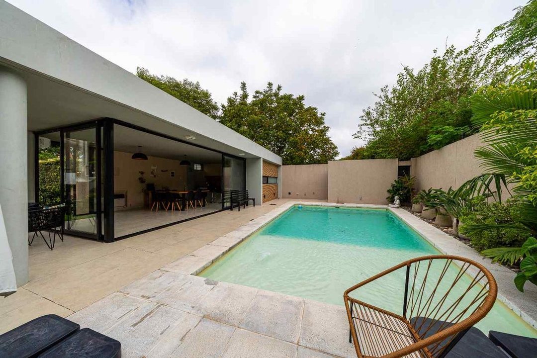 Venta casa Fisherton con quincho nuevo y pileta