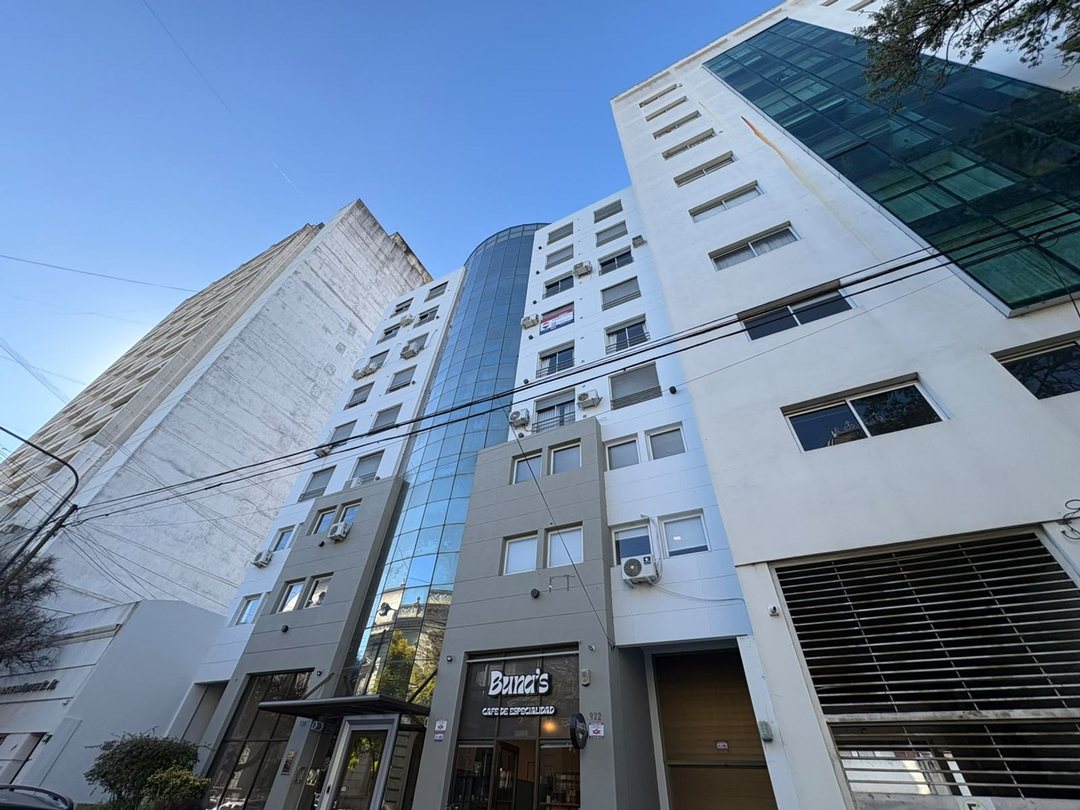 OFICINA EN VENTA LA PLATA COCHERA