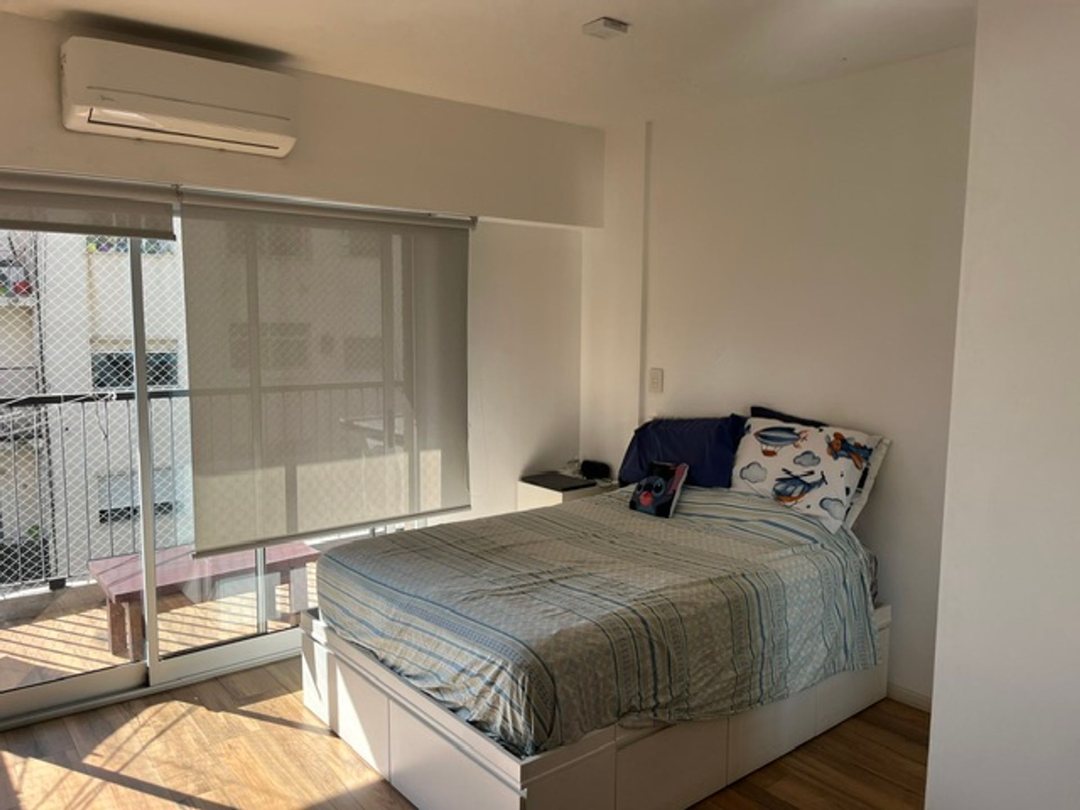 Venta Monoambiente al frente balcon - Flores
