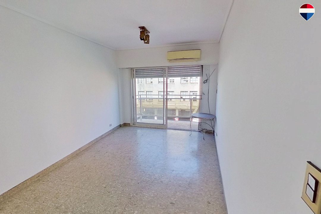 Barracas - Venta - Semipiso 4 ambientes - Balcón