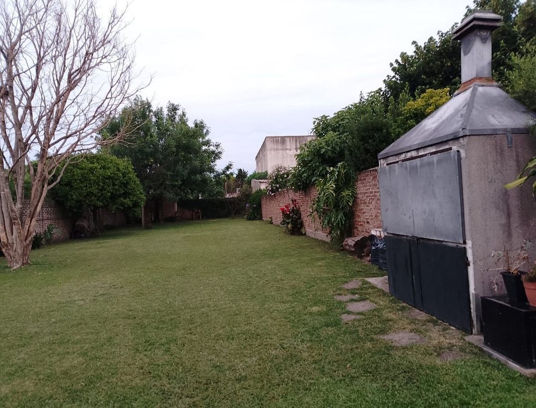CASA 6 AMB - GARAGE - PARQUE - IDEAL 2 FLIAS