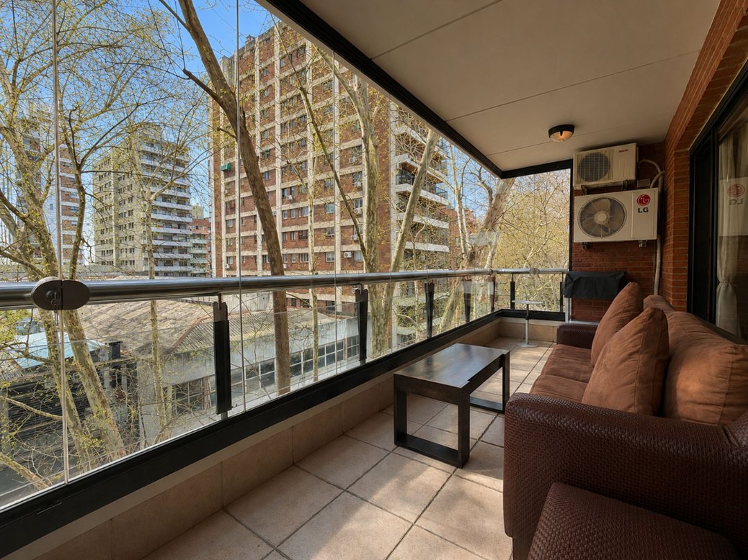 VENTA DE DEPARTAMENTO 4 AMB. LAS CAÑITAS. COCHERA