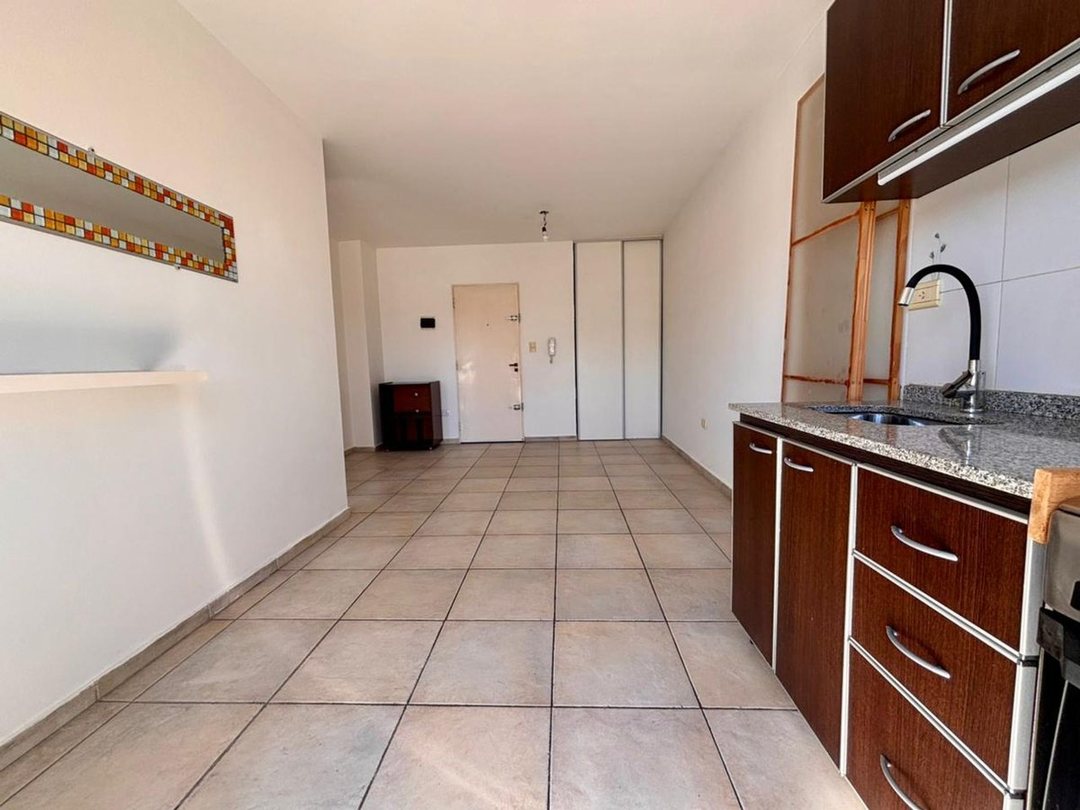 VENTA DE PH DOS AMBIENTES-RAMOS MEJIA PERMUTA