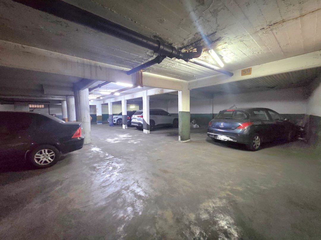 Cochera en Venta Once Edificio Escriturada