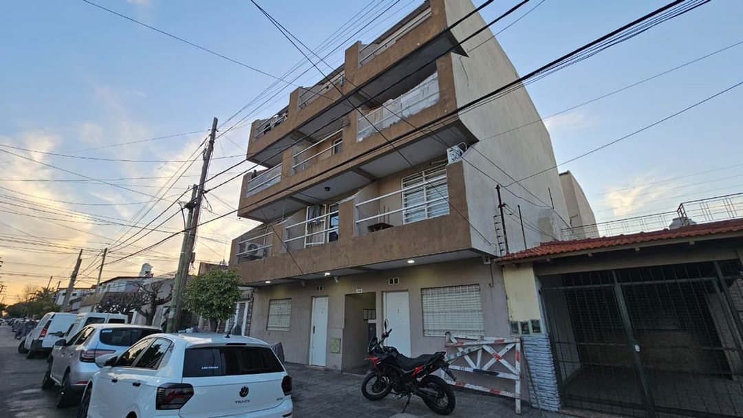 Depto 2 Ambientes Venta Ramos Mejia Balcon Frente