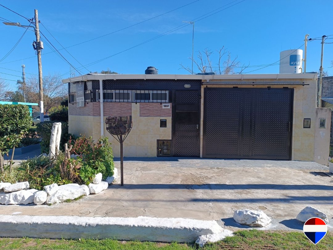 VENTA PH TIPO CASA 2 AMB COCHERA FLORENCIO VARELA