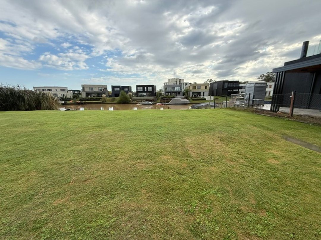 VENTA LOTE AL RIO BARRIO "EL CANAL" . VILLANUEVA