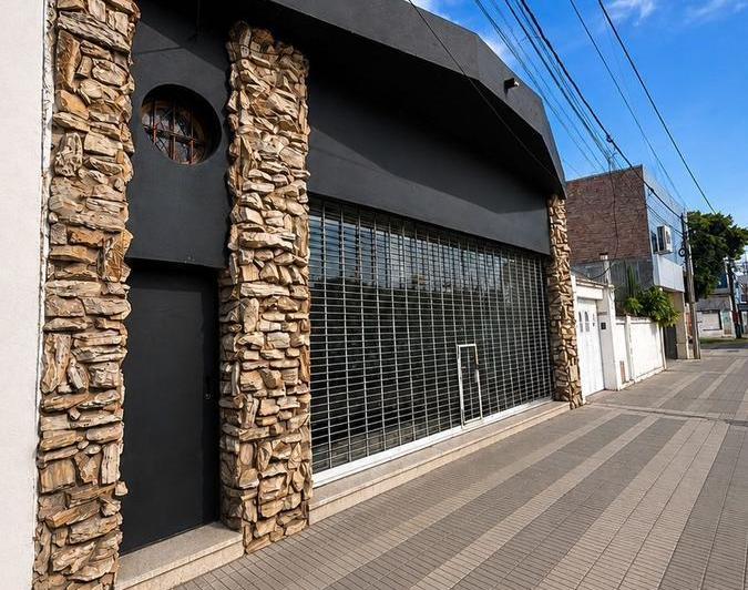 Local comercial · 150m² · 2 Ambientes
