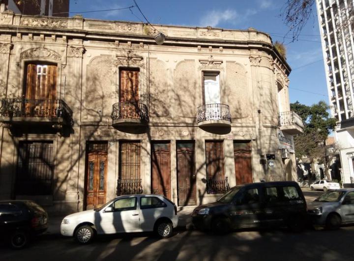 Consultorio · 111m² · 6 Ambientes