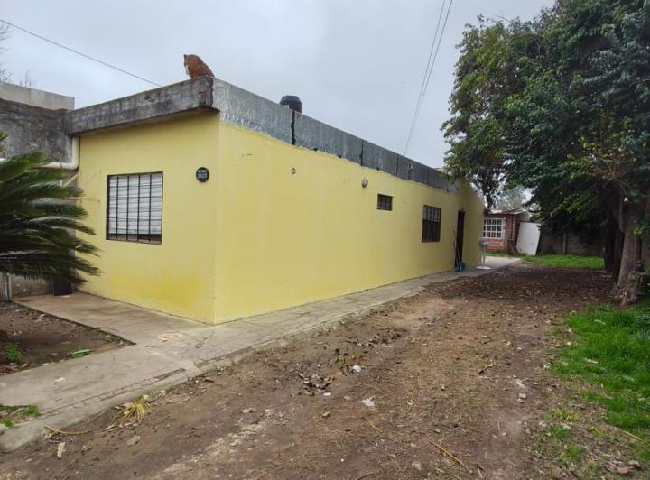 Casa · 270m² · 3 Ambientes · 2 Cocheras