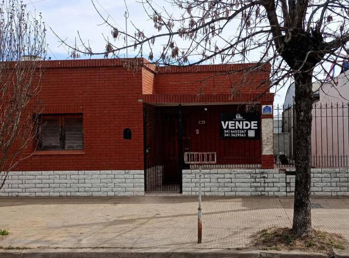 Casa · 200m² · 4 Ambientes