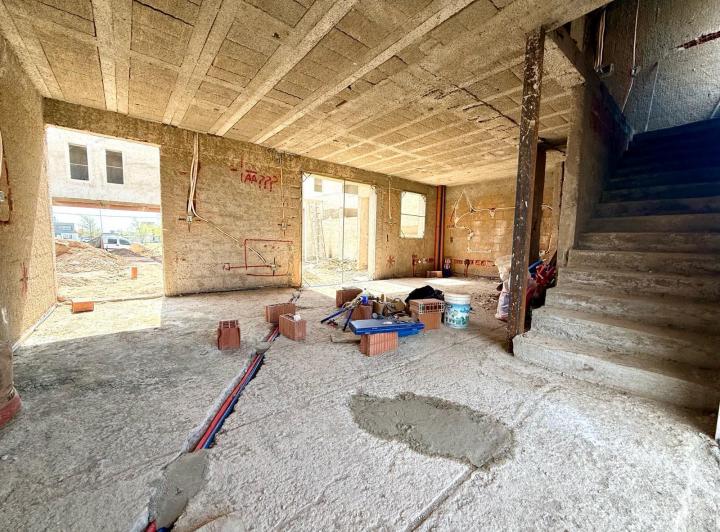 Casa · 108m² · 4 Ambientes · 1 Cochera