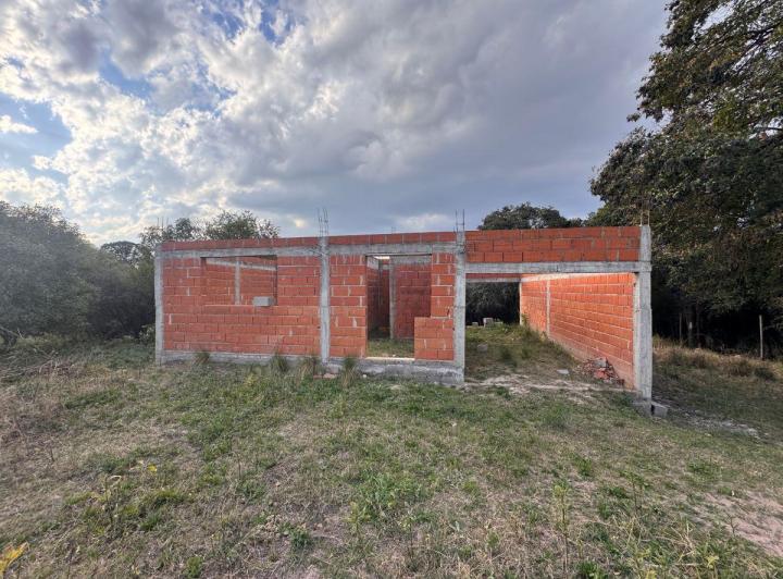 Casa · 90m² · 3 Ambientes · 1 Cochera