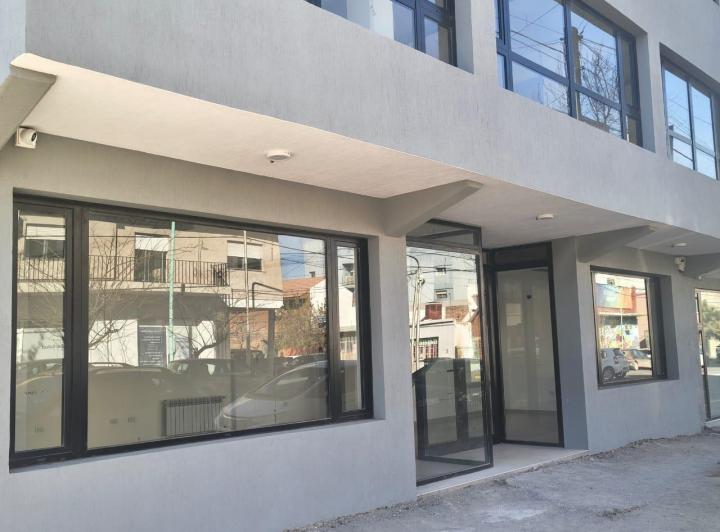 Local comercial · 169m² · 2 Ambientes