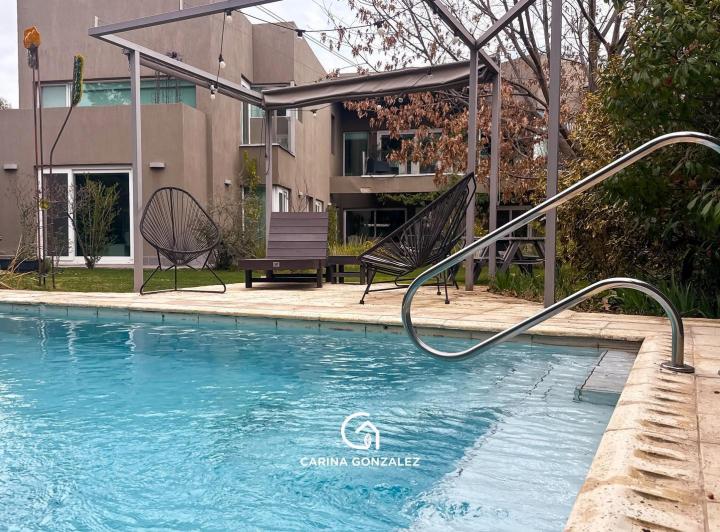 Casa · 448m² · 7 Ambientes