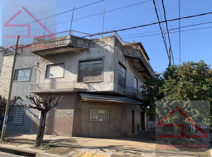 PH · 240m² · 4 Ambientes · 1 Cochera