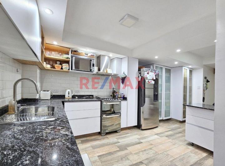 Departamento · 144m² · 4 Ambientes · 1 Cochera