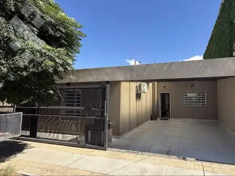 Casa en Venta en Neuquén, Confluencia