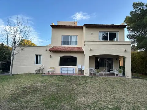Casa en Venta en Chacras de Coria, Luján de Cuyo