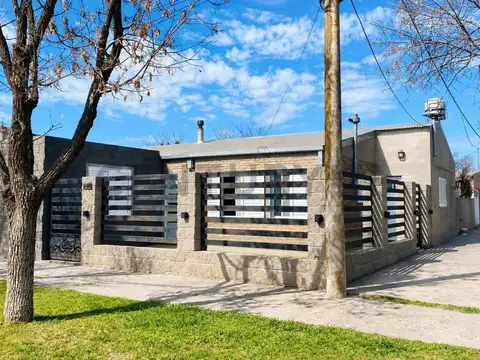 Casa en Venta en Berabevu, Caseros