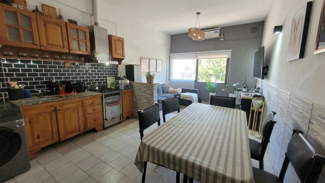 VENTA PH 3 AMB LINIERS TERRAZA PROPIA LUMINOSO