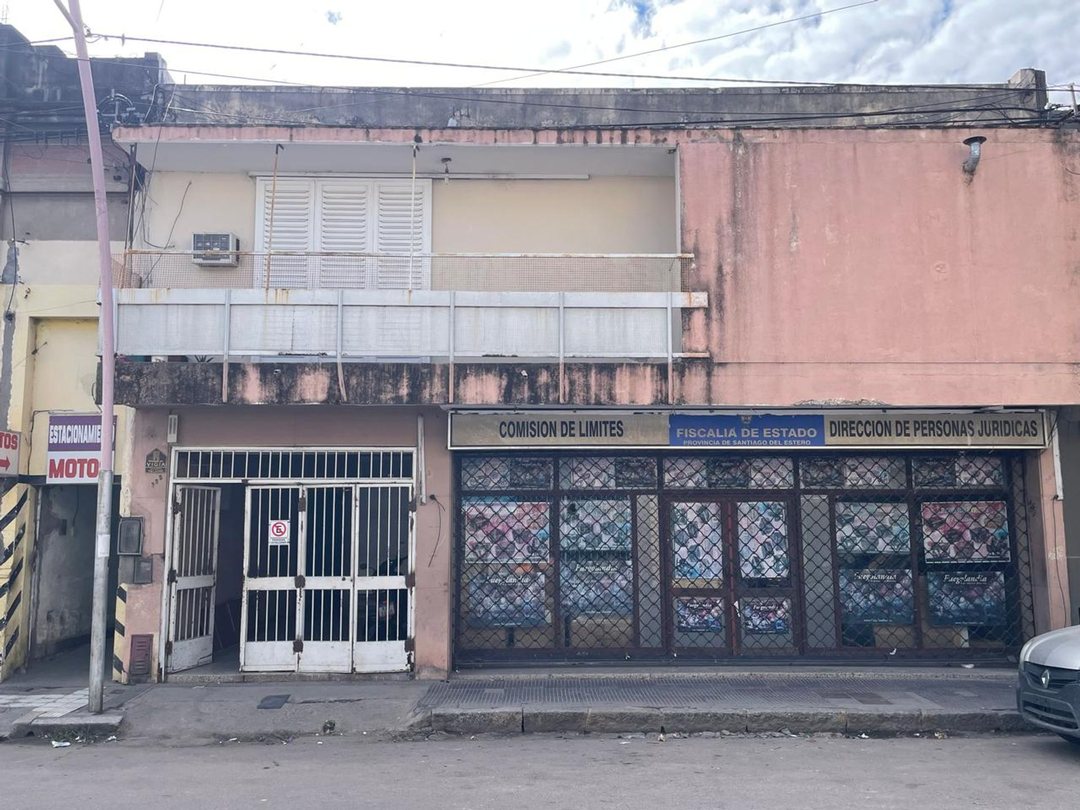 PROPIEDAD EN VENTA - MICRO CENTRO - SALON+VIVIENDA