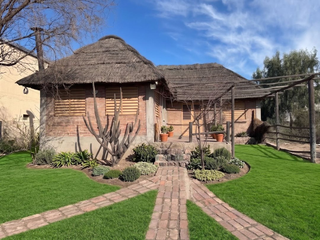 VENTA DE TERRENO CON CASA CON PILETA - EL CHALLAO