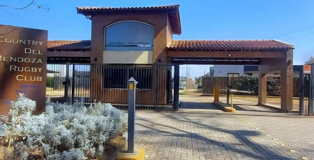 VENTA-TERRRENO-MENDOZA COUNTRY CLUB-BERMEJO