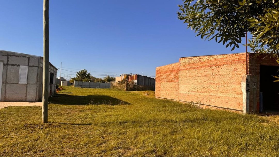 VENTA TERRENO con PROYECTO VIVIENDA CONSTRUCCION