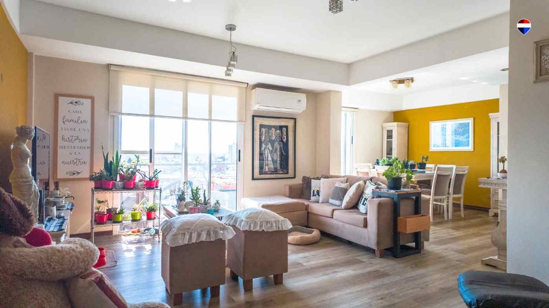 DEPARTAMENTO DUPLEX C/COCHERA H. IRIGOYEN 1800