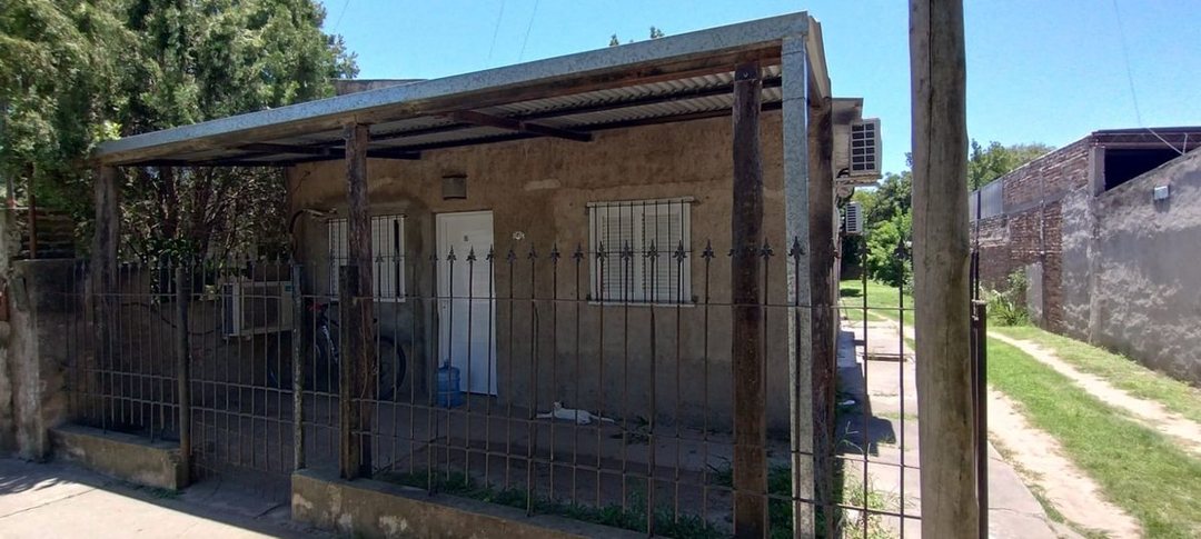 Se Vende Casa 2 dormitorios-Avellaneda