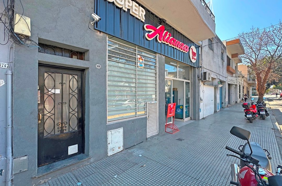 Dpto 2 amb en VENTA en VILLA URQUIZA mucha LUZ