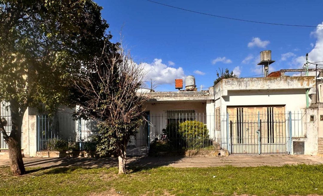 CASA VENTA MERLO NORTE 3 AMBIENTES
