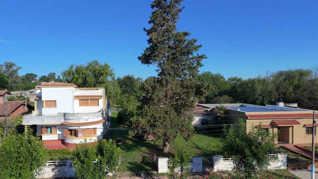 CASA 4 DOR + GALPON LOTE 1950m2 V. RUMIPAL