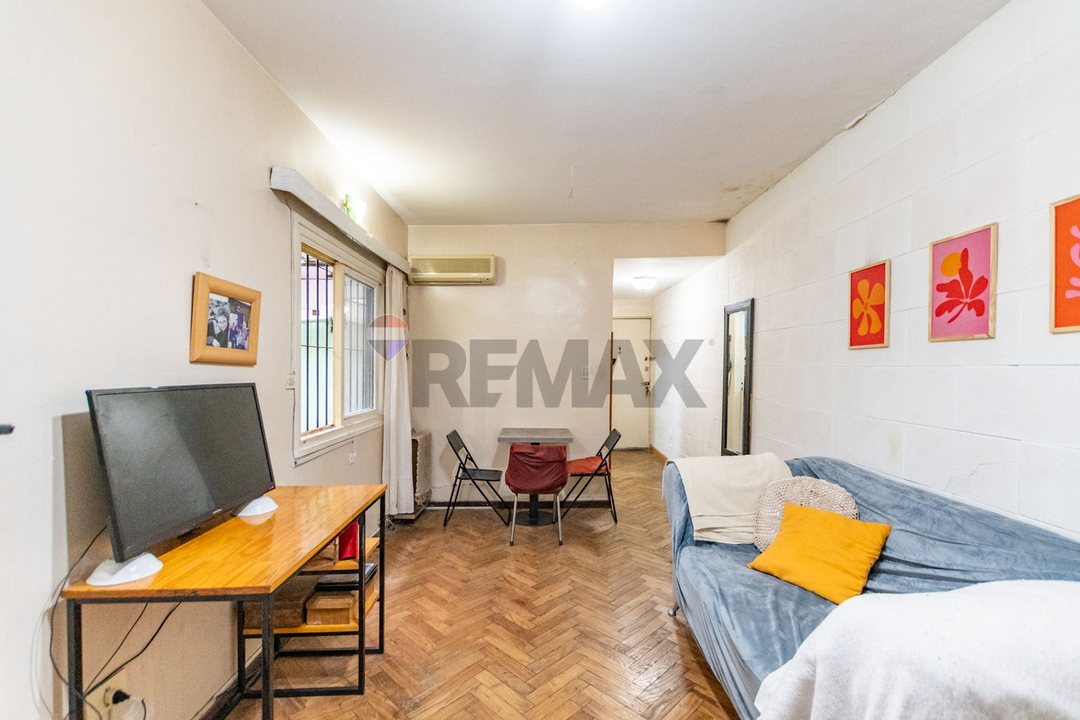 VENTA DEPARTAMENTO 2 AMB CON PATIO EN BALVANERA