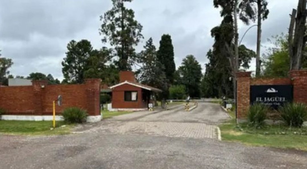 VENTA LOTE COUNTRY EL JAGUEL PILAR ACEPTA PERMUTA